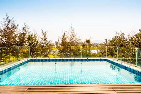 Cost of Glass Pool Fence Repair in Bradenton, FL